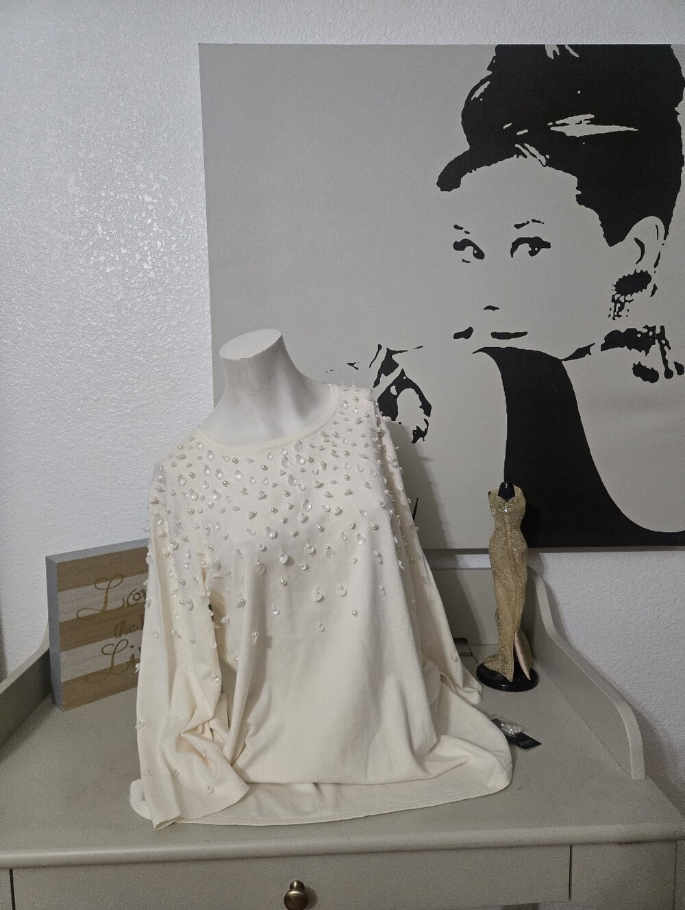 NWT Women's Alfani Embellished Cream Women’s Long-Sleeve Top Size Large